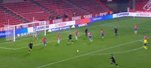 保级生死战戴帽，内马尔时隔1334天再度上演帽子戏法