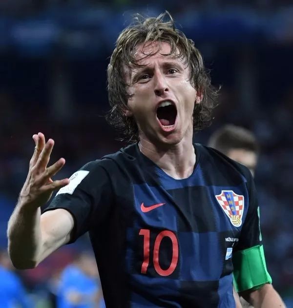 FPS反作弊已到“你死我亡”？想玩《战地6》,要先卸载《无畏契约》