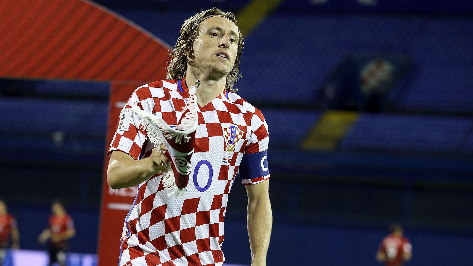 奎因成为鹈鹕队史第二位单节砍20分+5助攻的球员